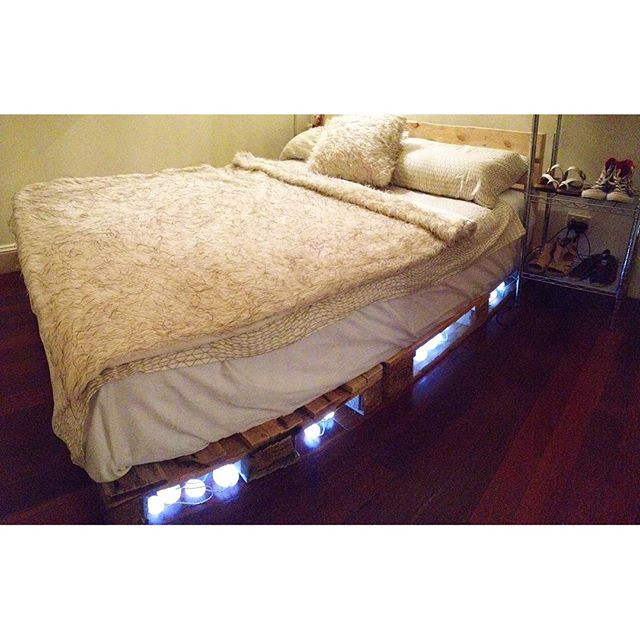 A pallet bed